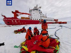 海冰运输+直升机吊挂 中国第42次南极考察中山站“卸货模式”开启